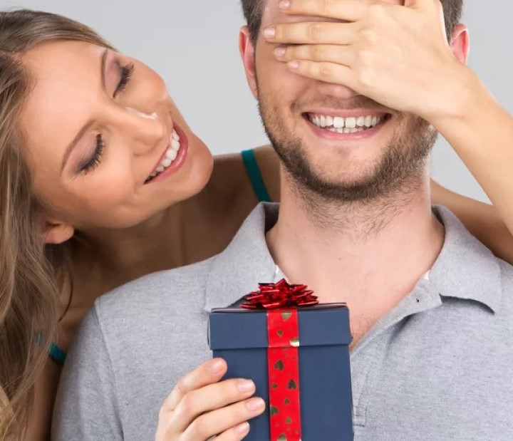 Что подарить мужчине на День Рождения?