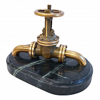 Настольный сувенир «Задвижка»