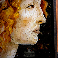 Янтарное панно «Портрет молодой женщины»